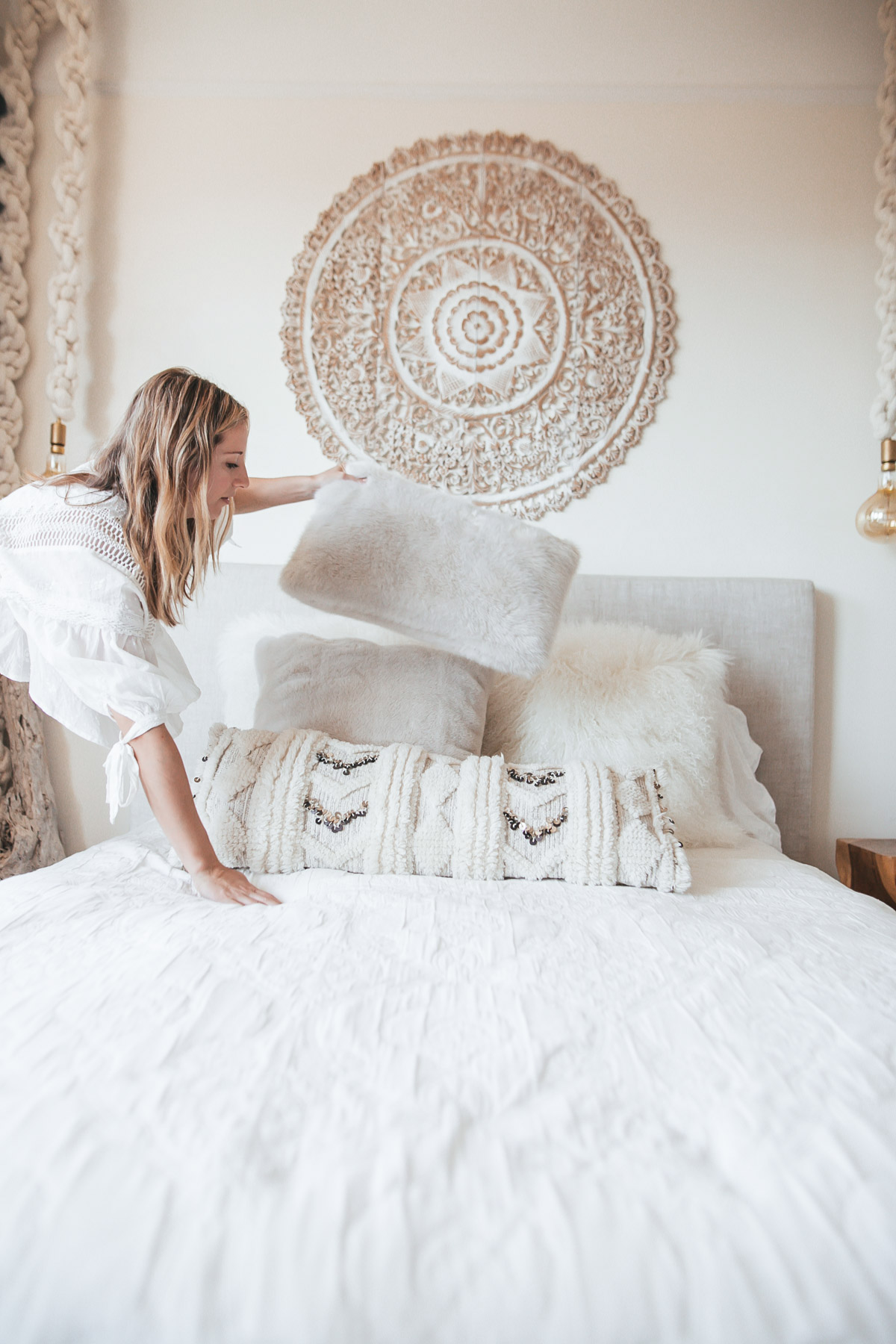 6 Ways to Make a Guest Room Comfortable
